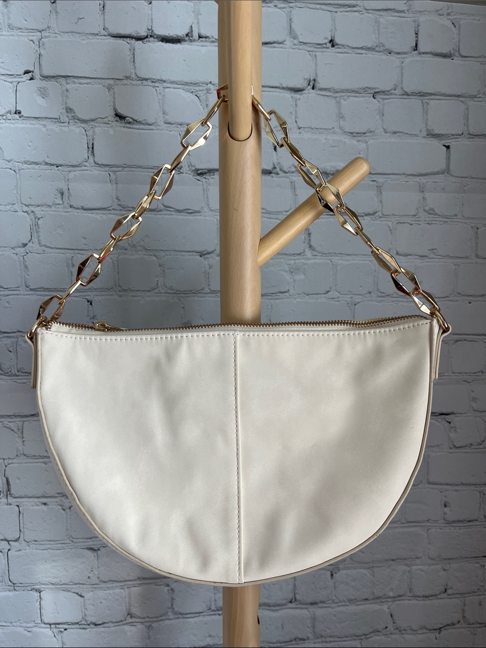 Universal Thread Cream Half-Moon Shoulder Bag with Gold Chain Handle